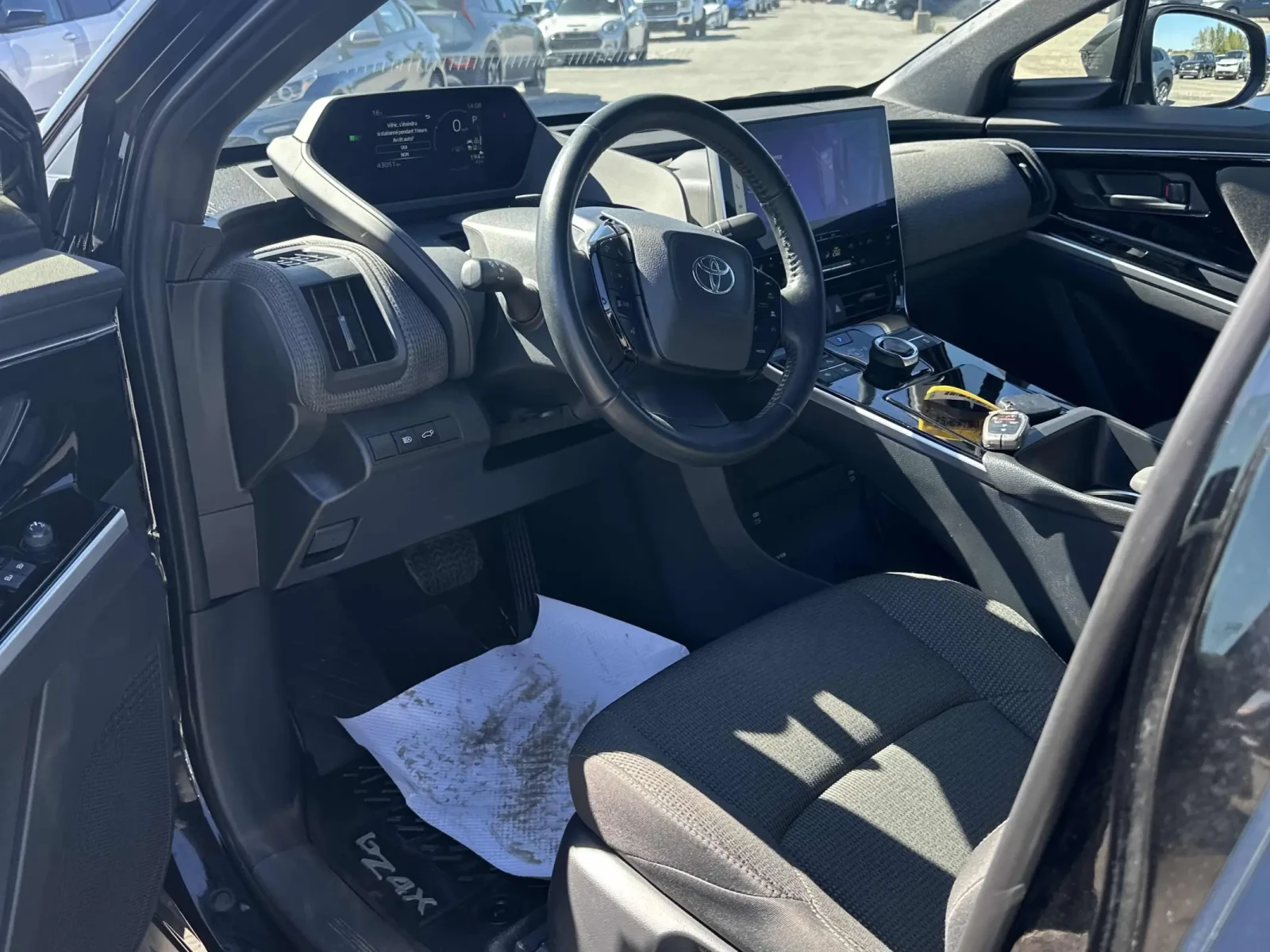Toyota bZ4X LE FWD, снимка 7 - Автомобили и джипове - 56148848