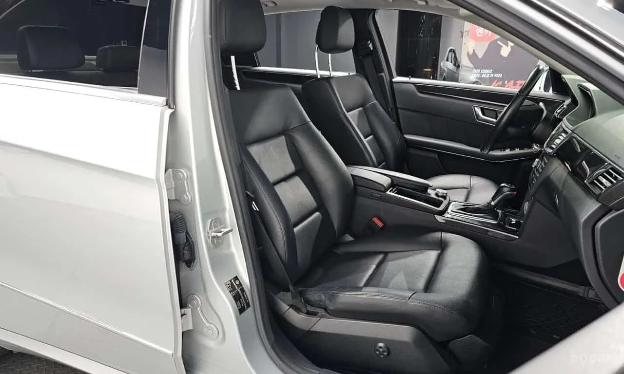 Mercedes-Benz E 200 * E200 CGI Avantgarde * ЦЕНА ДО БГ, снимка 10 - Автомобили и джипове - 56215917