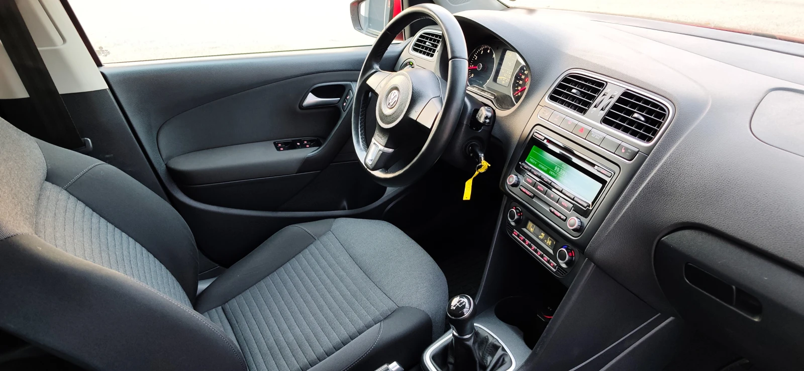 VW Polo 1.2 TSI 90�.� 60000��.* R-line* ������ | Mobile.bg � ����������� 10