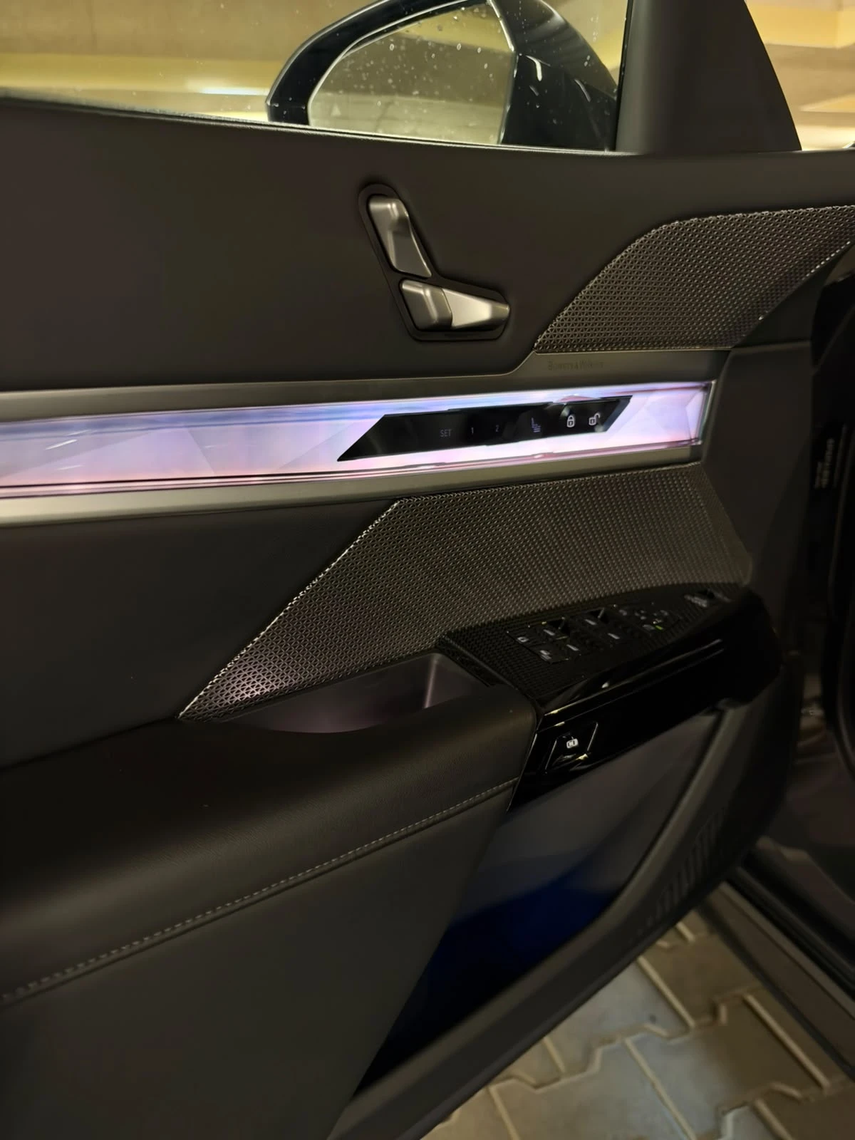 BMW 740 d xDr.* M-Sport* SkyLounge* �������� 2029 | Mobile.bg � ����������� 7