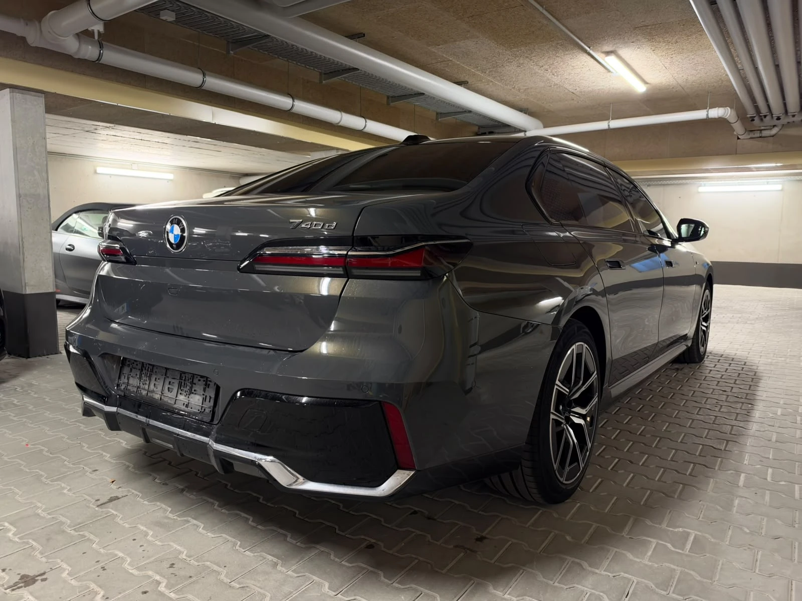 BMW 740 d xDr.* M-Sport* SkyLounge* �������� 2029 | Mobile.bg � ����������� 6
