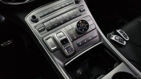 Hyundai Santa fe 2.2d* 4WD* CALLIGRAPHY* ПОДГРЕВ* ОБДУХВАНЕ* 360* H - 25000 € / 48895.75 лв. - 79792647 8