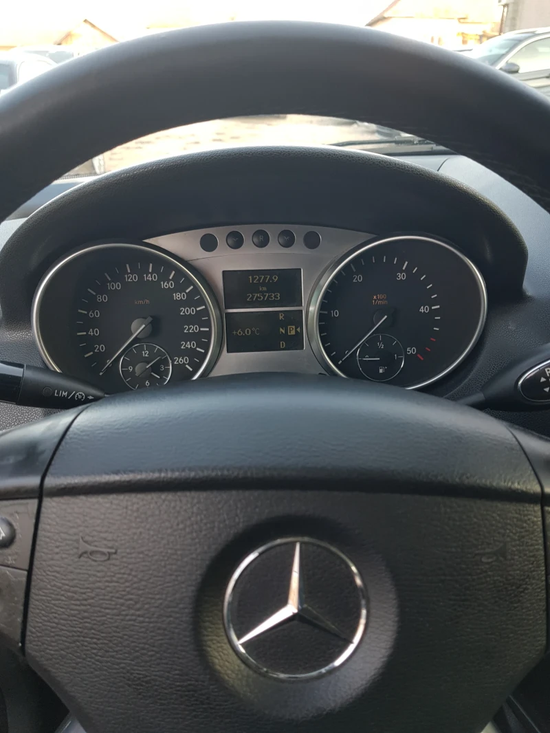 Mercedes-Benz ML 320, снимка 9 - Автомобили и джипове - 48705758