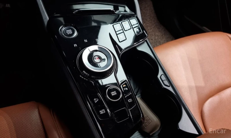 Kia Sportage 1.6 TURBO NOBLESSE* НАЙ-ДОБРА ЦЕНА В БЪЛГАРИЯ* , снимка 7 - Автомобили и джипове - 51275598