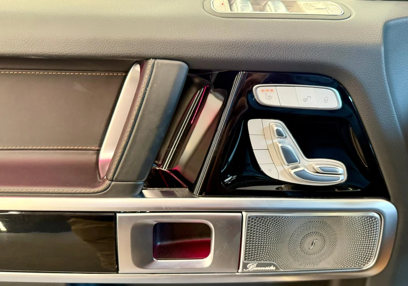 Mercedes-Benz G 63 AMG Burmester* AMG* Лизинг* Гаранция, снимка 7 - Автомобили и джипове - 51497942