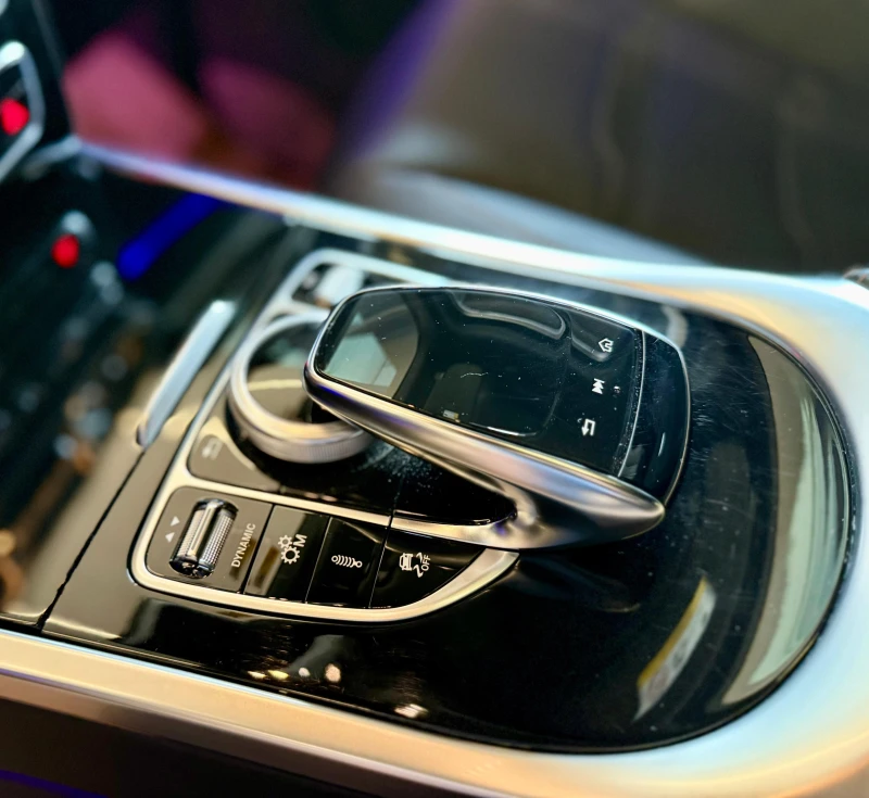 Mercedes-Benz G 63 AMG Burmester* AMG* Лизинг* Гаранция, снимка 12 - Автомобили и джипове - 51497942