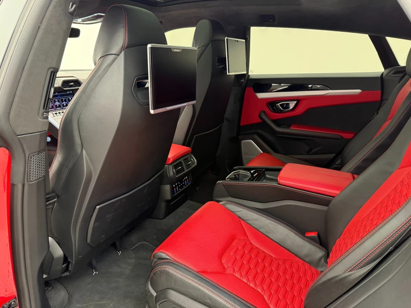 Lamborghini Urus, снимка 9 - Автомобили и джипове - 52736570