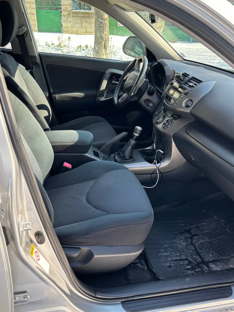Toyota Rav4, снимка 7 - Автомобили и джипове - 53341381