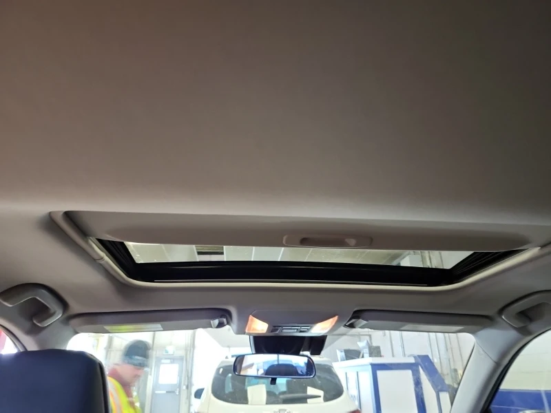 Toyota Rav4 2.5L| CARFAX| PANORAMA| 2 КЛЮЧА| БЕЗ ПЪРВОНАЧАЛНА , снимка 11 - Автомобили и джипове - 53380906