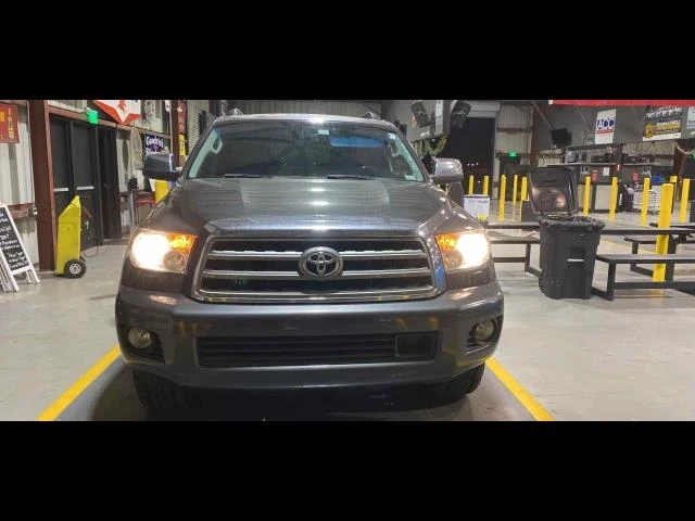 Toyota Sequoia Platinum 4x4 5.7L* КРАЙНА ЦЕНА* , снимка 10 - Автомобили и джипове - 48471419