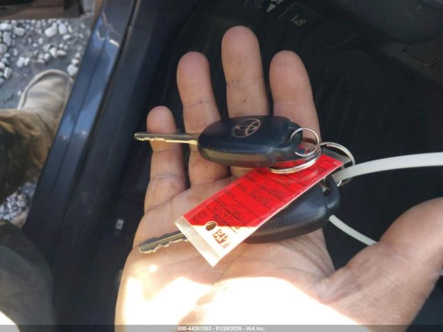 Toyota Rav4 LE, снимка 11 - Автомобили и джипове - 53538252