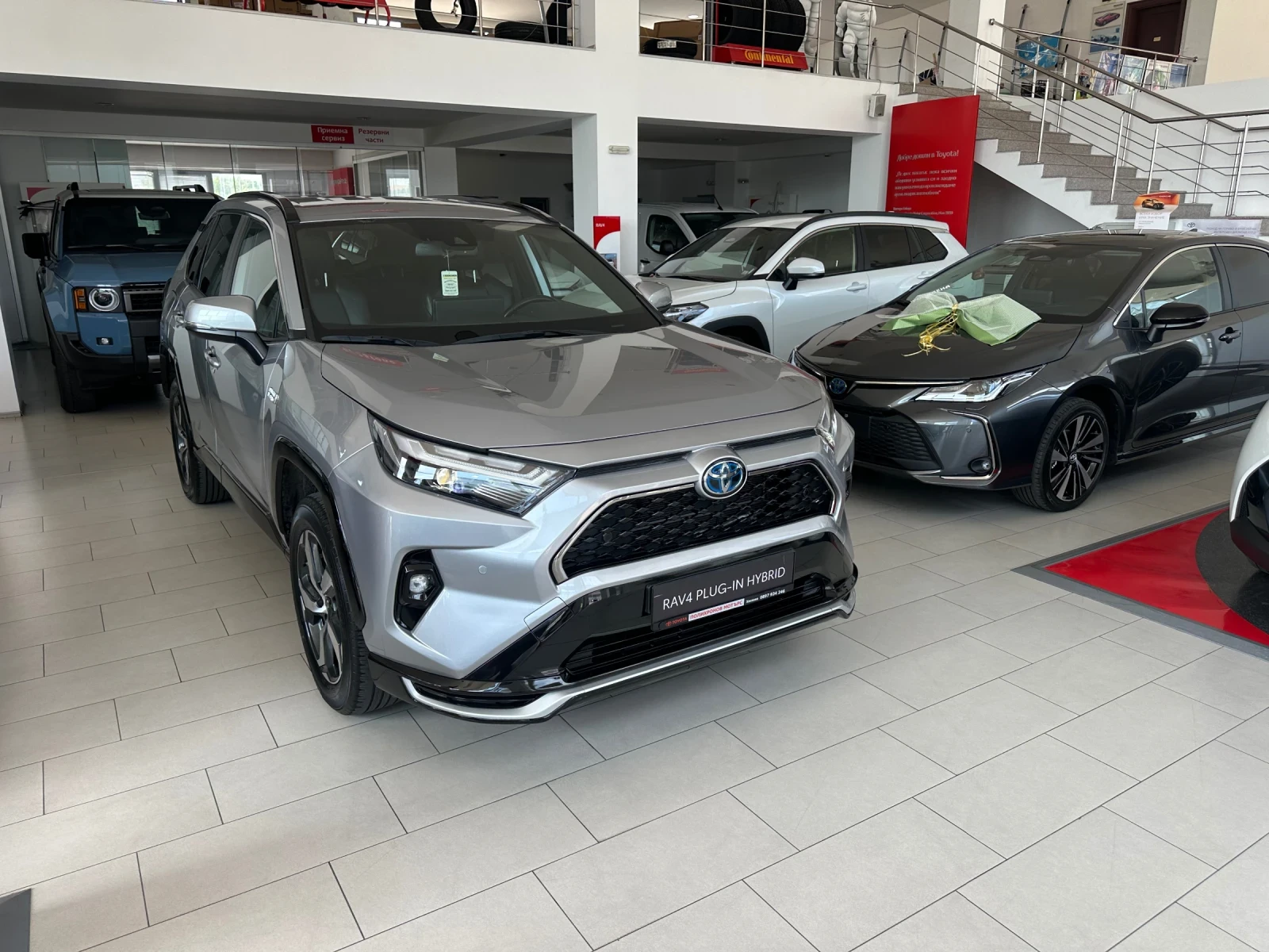 Toyota Rav4 Plug-In* AWD - изображение 6