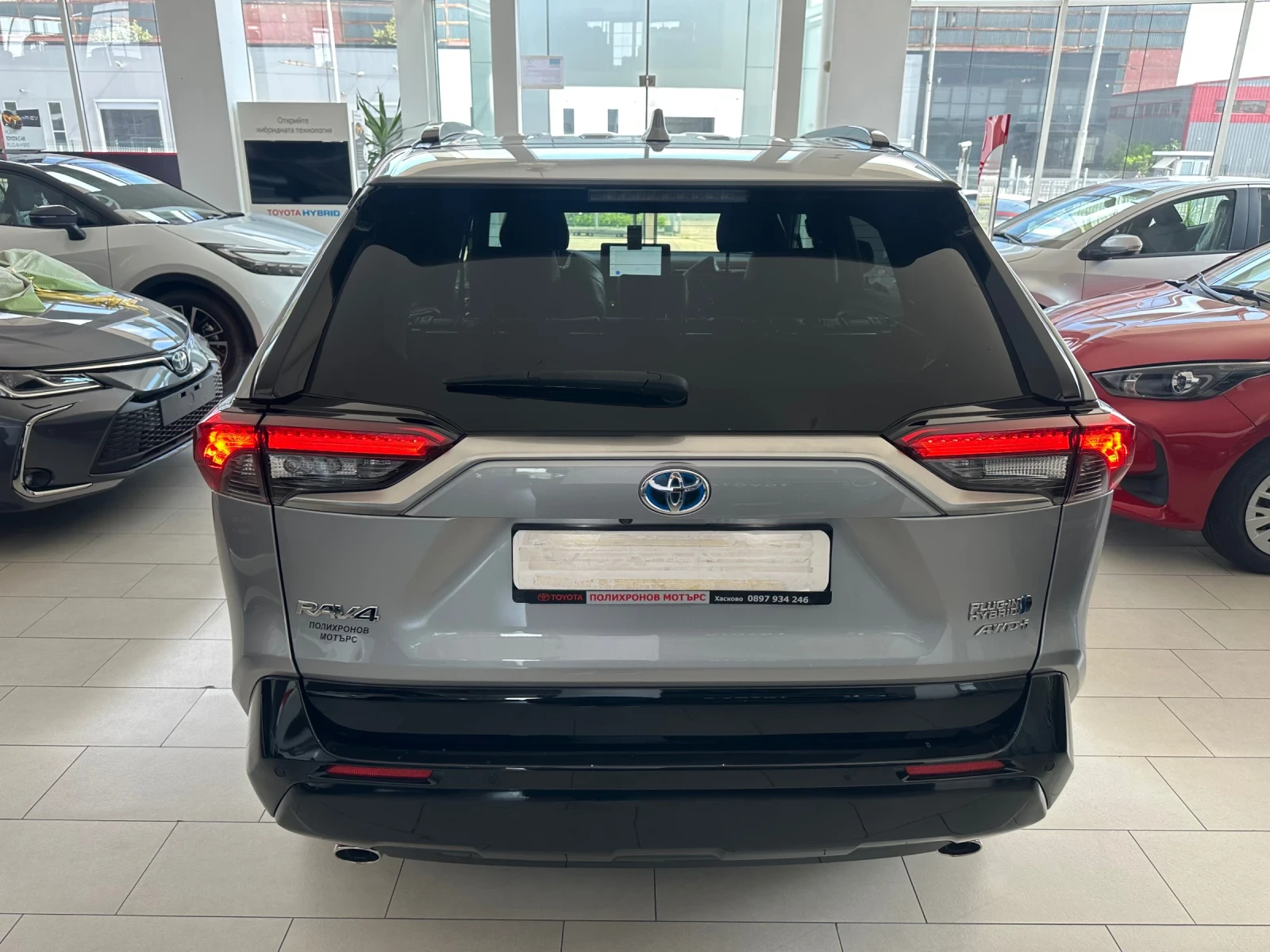 Toyota Rav4 Plug-In* AWD - изображение 4