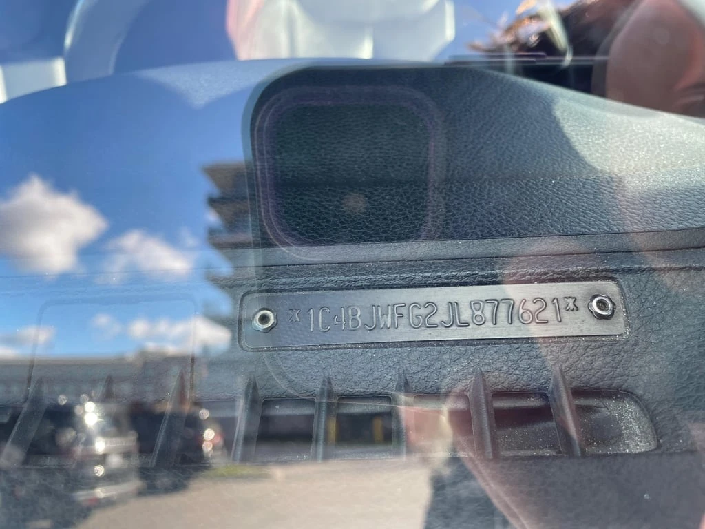 Jeep Wrangler 2018 Rubicon * CARFAX * ��� ������������ ������ | Mobile.bg � ����������� 14