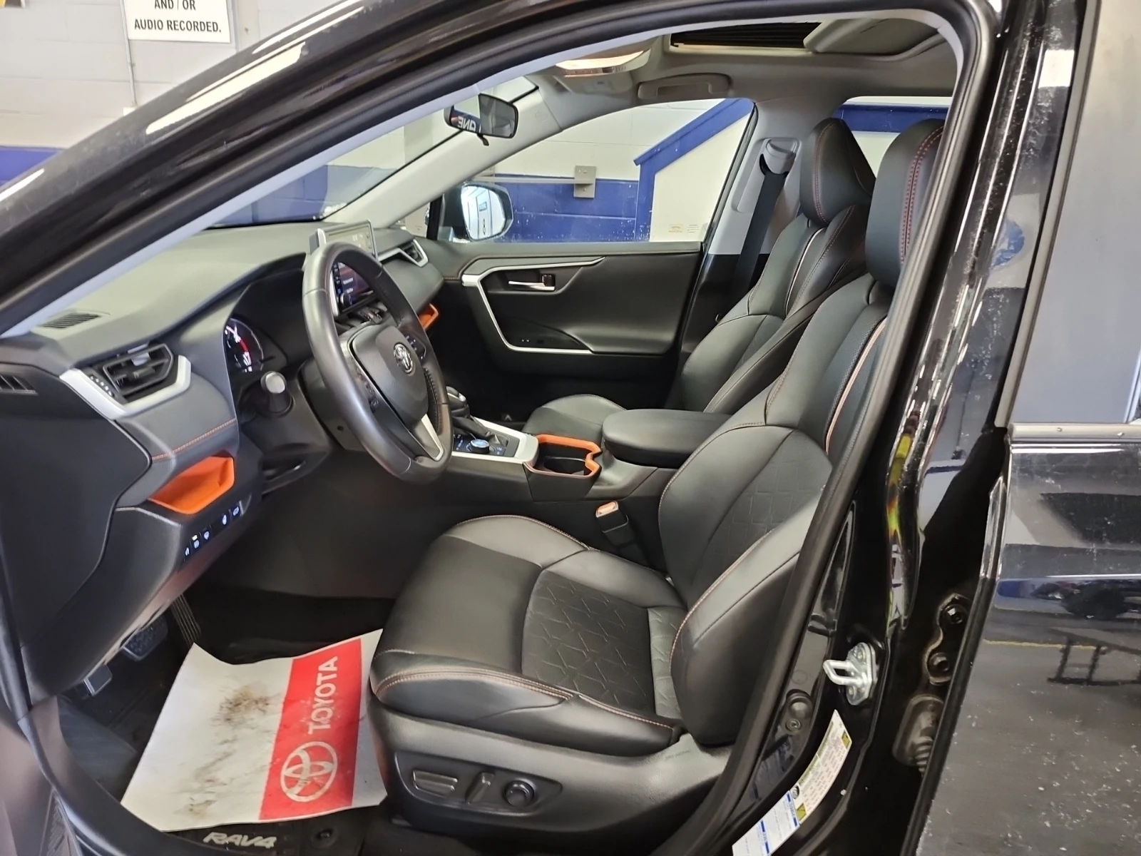 Toyota Rav4 2.5L| CARFAX| PANORAMA| 2 КЛЮЧА| БЕЗ ПЪРВОНАЧАЛНА  - изображение 5