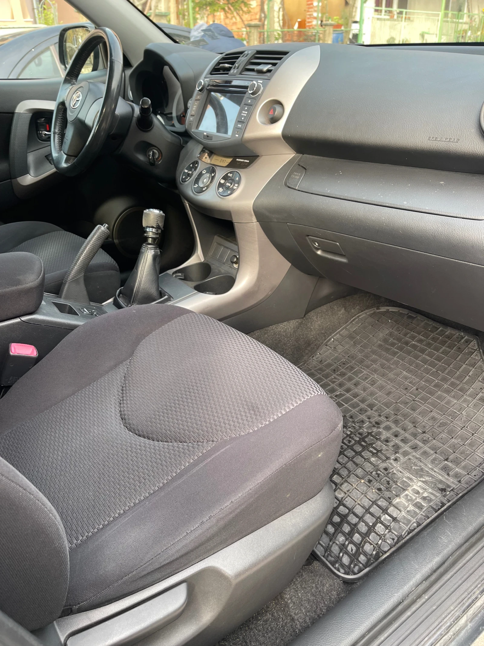 Toyota Rav4, снимка 6 - Автомобили и джипове - 54208339