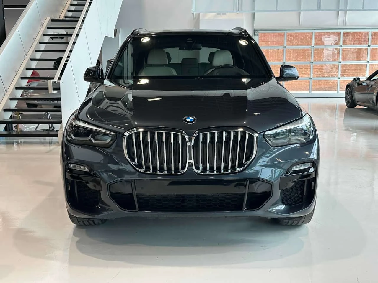 BMW X5 xDrive40i * M SPORT * H/K * ВЪЗДУХ * 360 * ПАНО , снимка 2 - Автомобили и джипове - 54906350