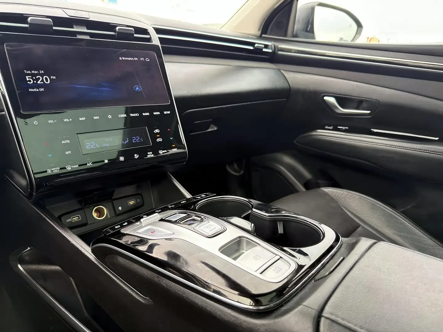 Hyundai Tucson Hybrid Ultimate AWD* * , снимка 13 - Автомобили и джипове - 55044449