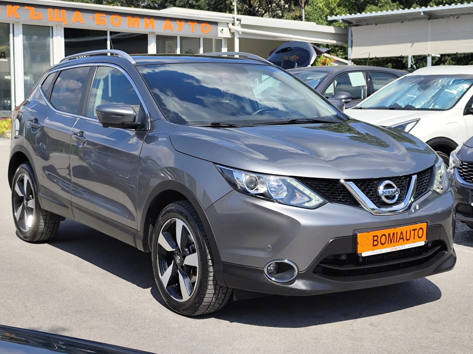 Nissan Qashqai 1.6DCi* N-CONNECTA* AUTOM* * CAMERA* NAVI* ПАНОРАМ, снимка 3 - Автомобили и джипове - 55562205