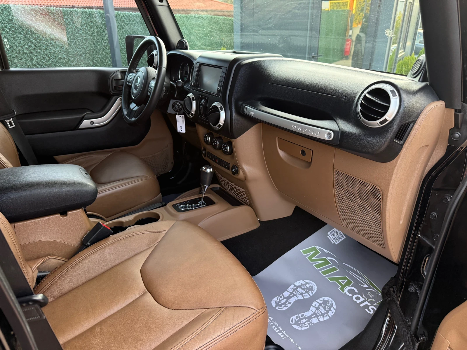 Jeep Wrangler 3.6* 285к.с* AUTOMATIC* RUBICON, снимка 14 - Автомобили и джипове - 56317063
