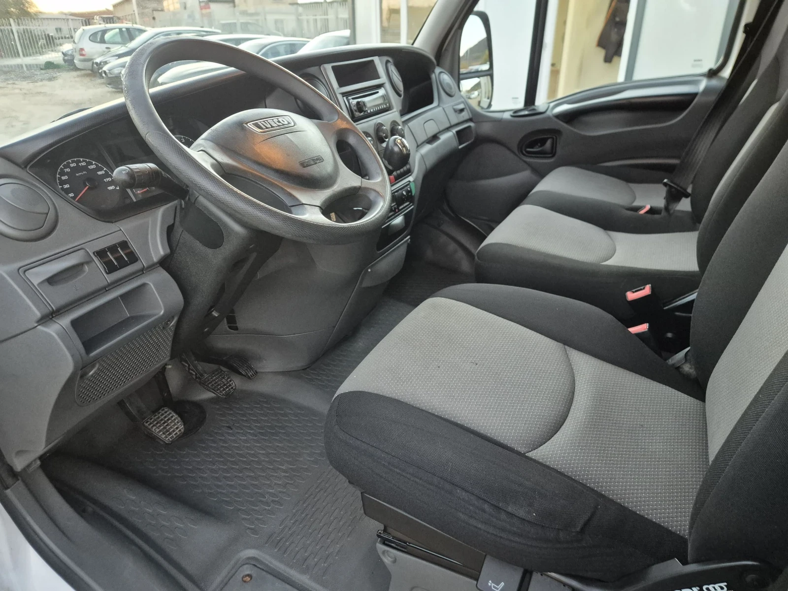 Iveco Daily 35C13 V 330 H3  3500KG  | Mobile.bg   11