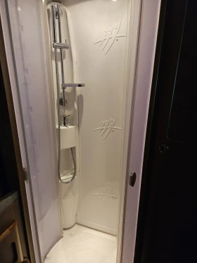 Кемпер Rapido 9097F, снимка 15