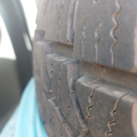 Гуми Зимни 195/60R16, снимка 4