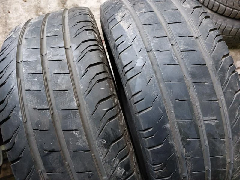 Гуми Летни 235/65R16, снимка 1 - Гуми и джанти - 35789402