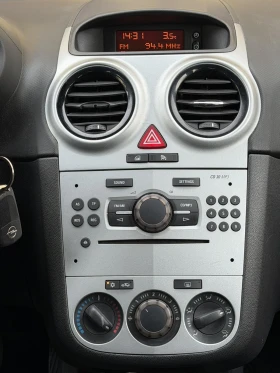 Opel Corsa 1.2 Газ, снимка 10