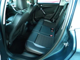 Peugeot 2008 112000км* FACE LIFТ-1.2ТURBO* ALLURE* КАТО НОВО* E, снимка 11