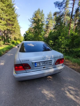 Mercedes-Benz 290, снимка 6