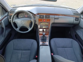 Mercedes-Benz E 200, снимка 9