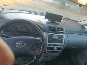 Toyota Avensis verso Ван - 2350 € - 45249383 8