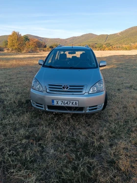 Toyota Avensis verso Ван