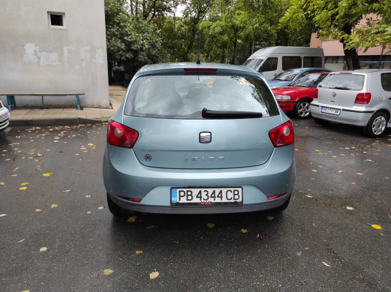 Seat Ibiza 1.4 Газ * клима* , снимка 6 - Автомобили и джипове - 47398720