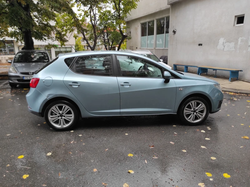 Seat Ibiza 1.4 Газ * клима* , снимка 8 - Автомобили и джипове - 47398720