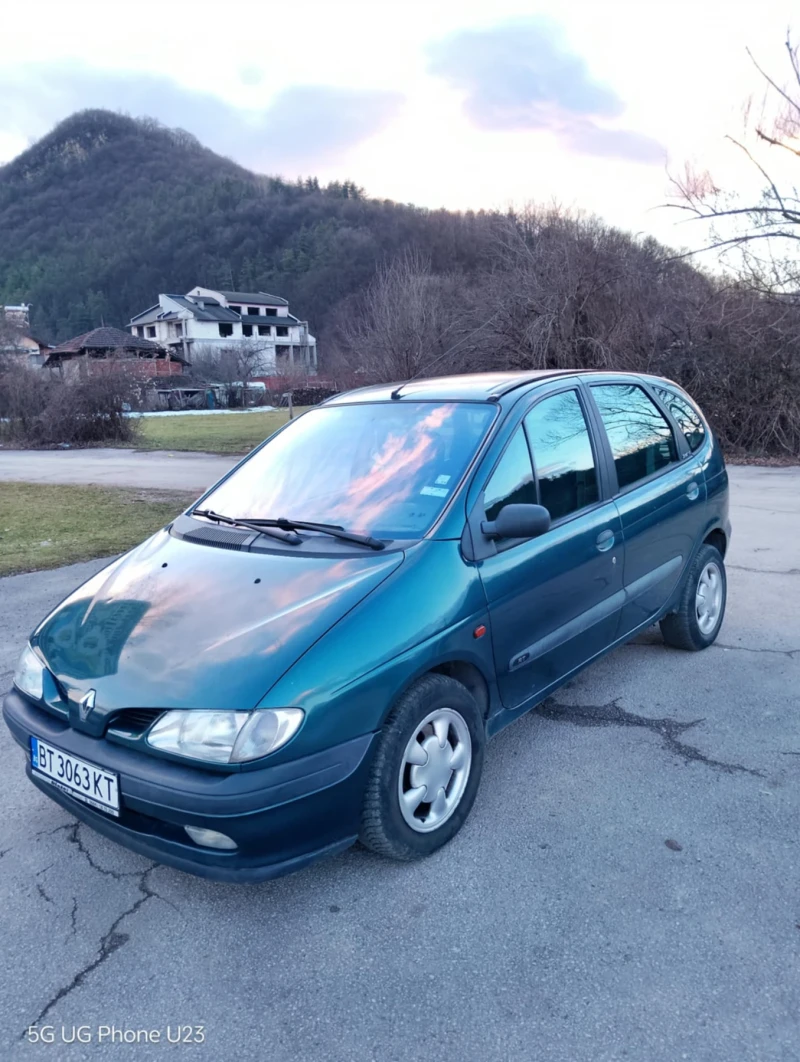 Renault Scenic 1.6 benz, снимка 1 - Автомобили и джипове - 48722100