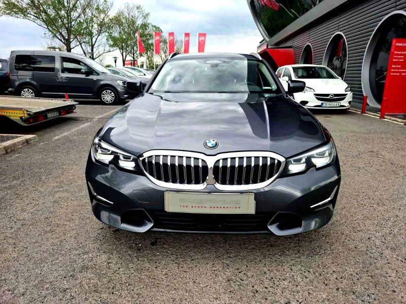 BMW 320 d Touring XDrive , снимка 2 - Автомобили и джипове - 50218131