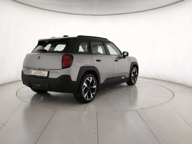 Mini Aceman E , снимка 4 - Автомобили и джипове - 51789793