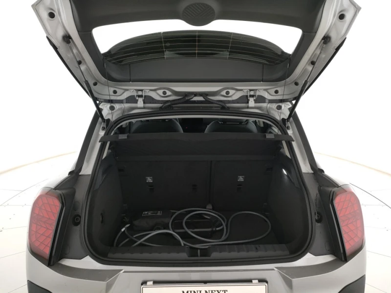 Mini Aceman E , снимка 12 - Автомобили и джипове - 51789793