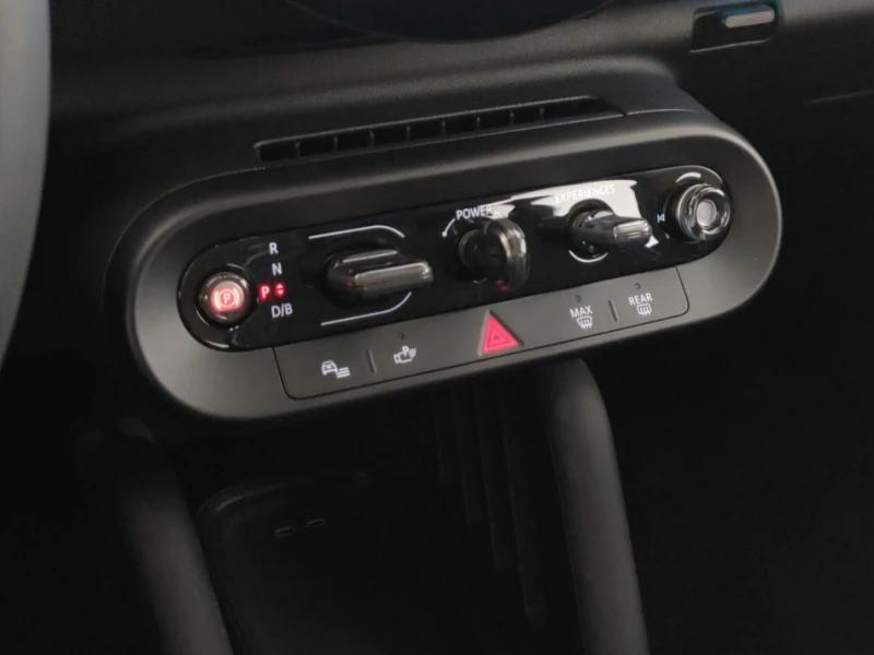 Mini Aceman E , снимка 9 - Автомобили и джипове - 51789793