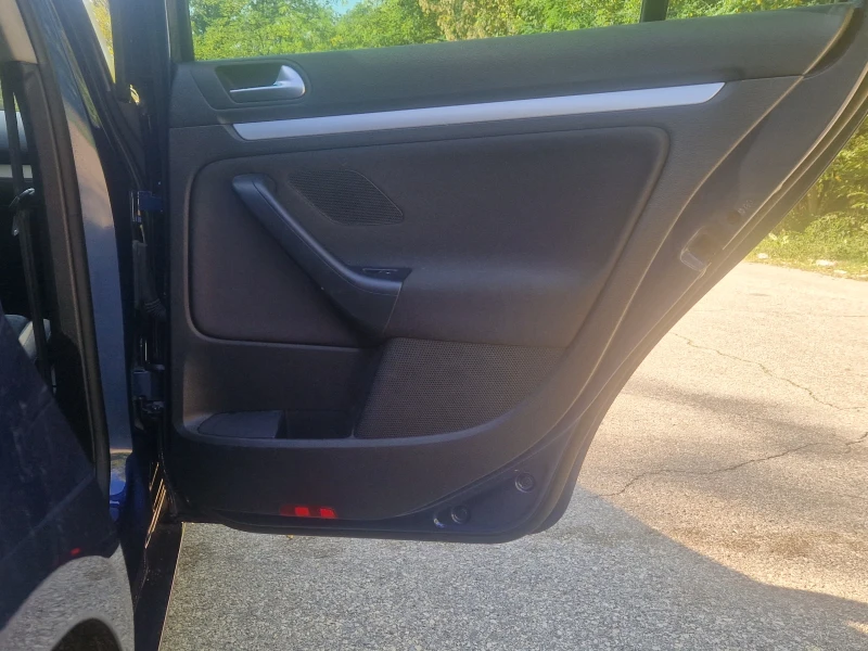 VW Golf Variant, снимка 13 - Автомобили и джипове - 52503675