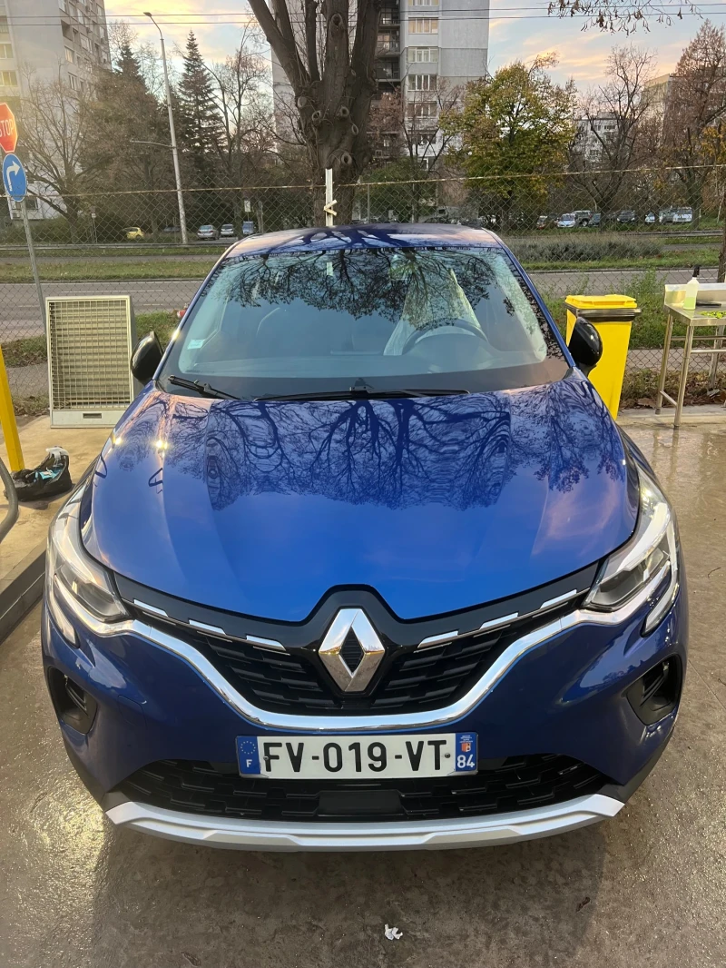 Renault Captur 1.5DSI, снимка 2 - Автомобили и джипове - 52566297