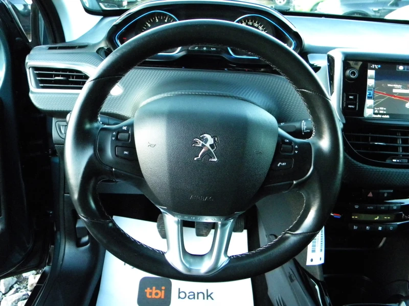 Peugeot 2008 112000км* FACE LIFТ-1.2ТURBO* ALLURE* КАТО НОВО* E, снимка 17 - Автомобили и джипове - 53132613