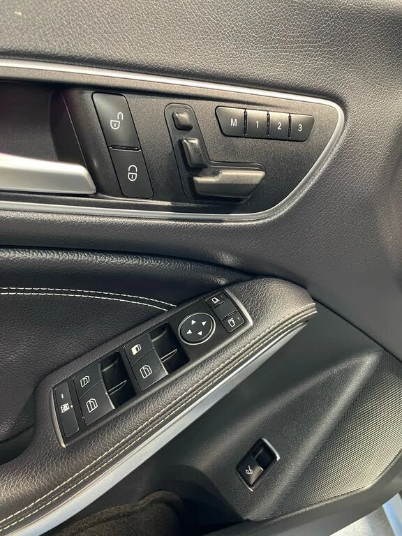 Mercedes-Benz CLA 250 4 MATIC * АвтоКредит(ЦЕНА ДО БГ), снимка 13 - Автомобили и джипове - 53586980