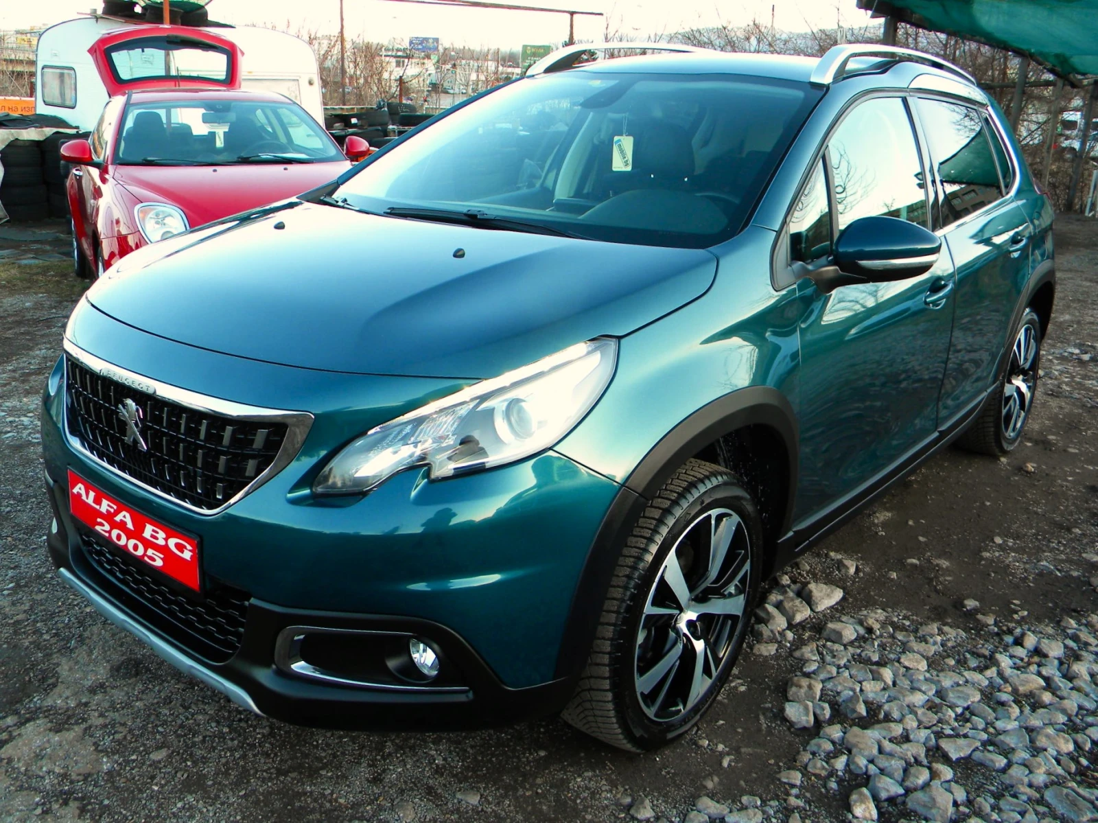 Peugeot 2008 112000км* FACE LIFТ-1.2ТURBO* ALLURE* КАТО НОВО* E, снимка 1