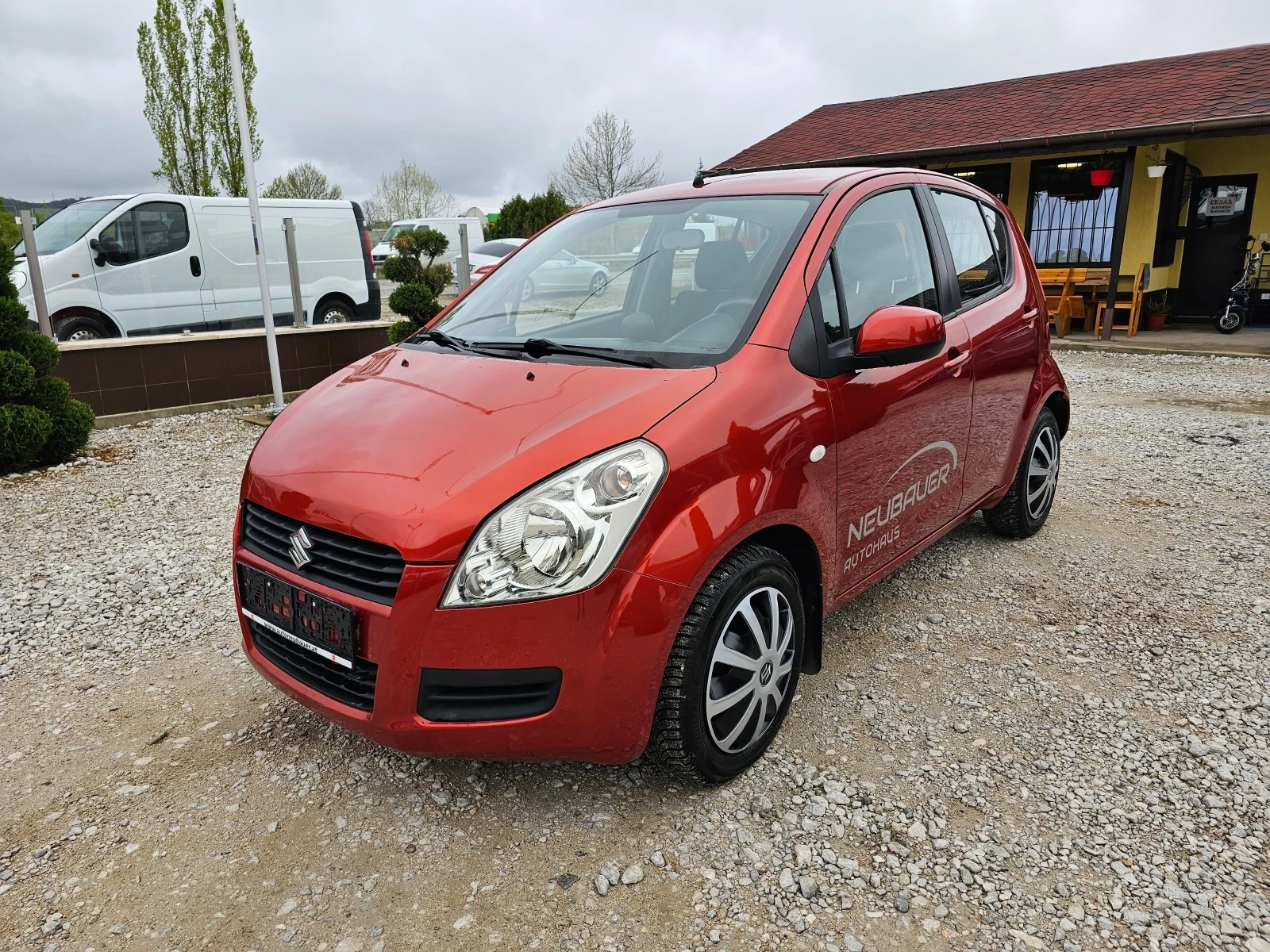 Suzuki Splash 1.0 БЕНЗИН ! ! РЕАЛНИ КИЛОМЕТРИ ! ! КЛИМАТИК - [1] 