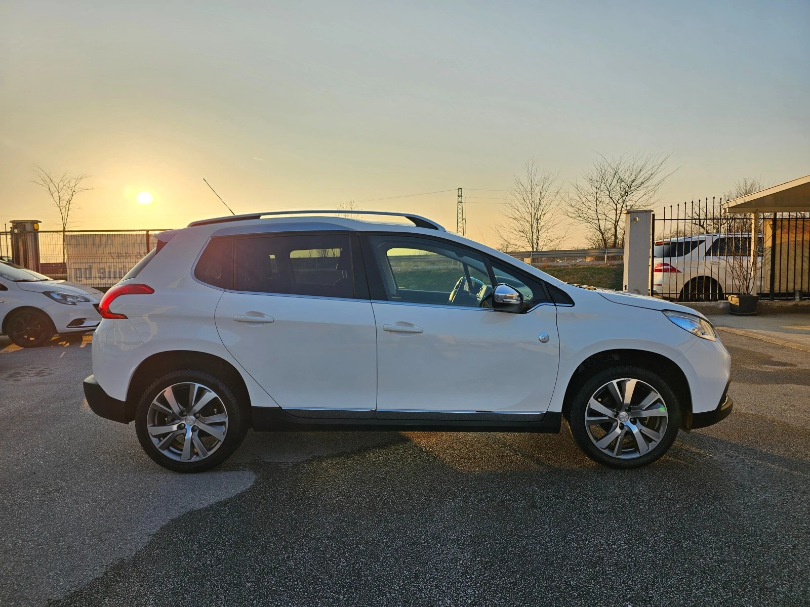 Peugeot 2008 1.6HDI NAVI - изображение 6