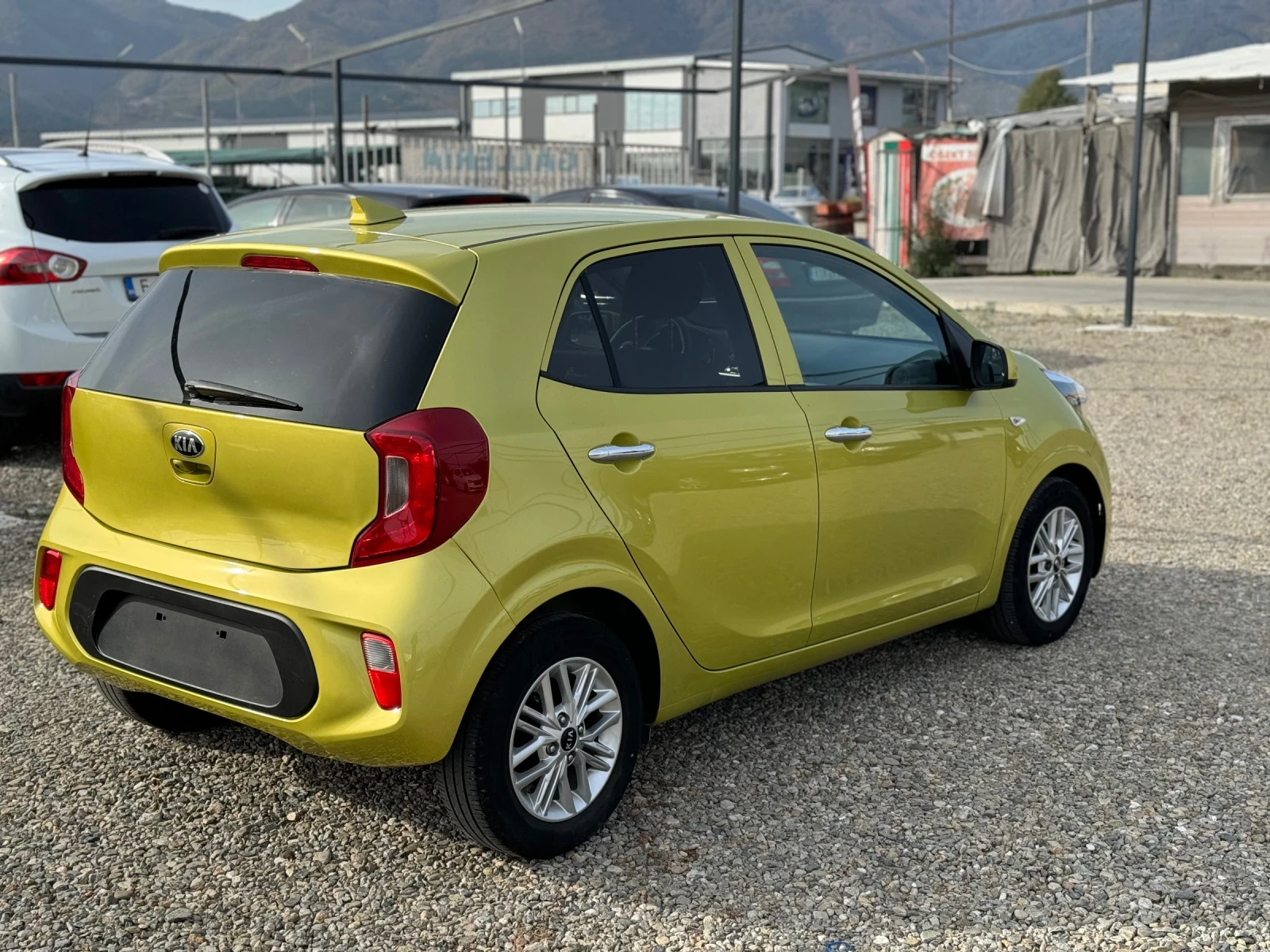 Kia Picanto 1.0i/NAVI/DISTRONIC/CAMERA/ - изображение 6