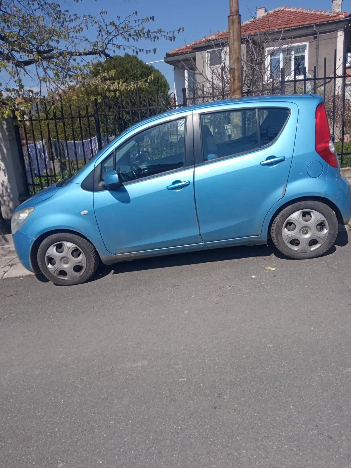 Opel Agila 1, 2 86КМ - изображение 3